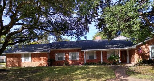 11322 Oak Spring Dr, Houston, TX, 77043-4605 | Card Image