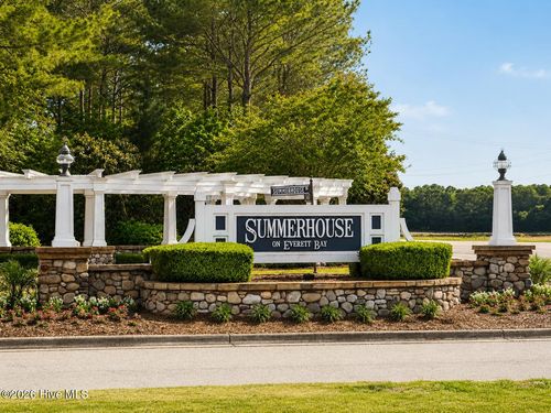 524 Moss Lake Ln, Holly Ridge, NC, 28445-8033 | Card Image