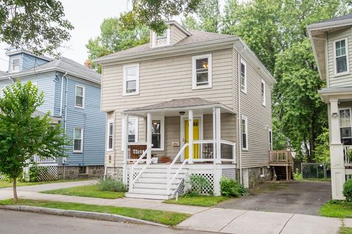 70 Hamilton St, Quincy, MA, 02170-2309 | Card Image