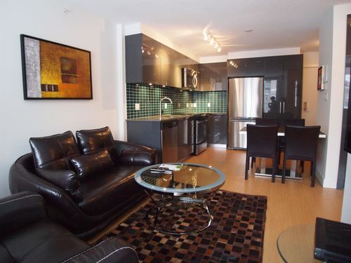 605-1325 Rolston St, Vancouver, BC, V6B0M2 | Card Image