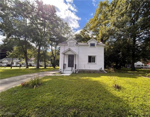 3872 Main St, Mineral Ridge, OH, 44440-9703 | Card Image