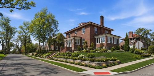55 Stuyvesant Plz, Mount Vernon, NY, 10552-1427 | Card Image