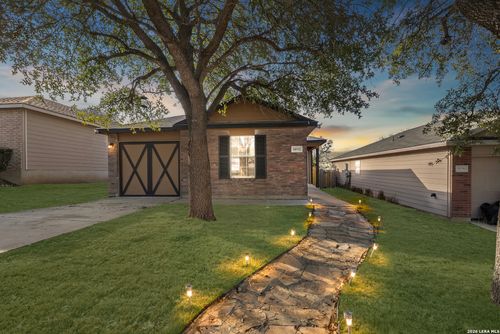 11002 Moonlit Cyn, San Antonio, TX, 78252-2781 | Card Image