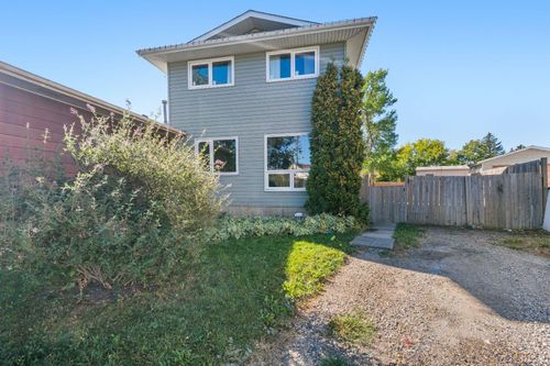 62 Fonda Cres Se, Calgary, AB, T2A5S6 | Card Image