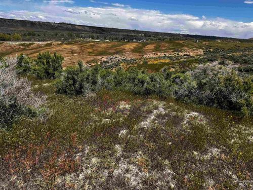 4527 N 1250 E, Buhl, ID, 83316-4900 | Card Image