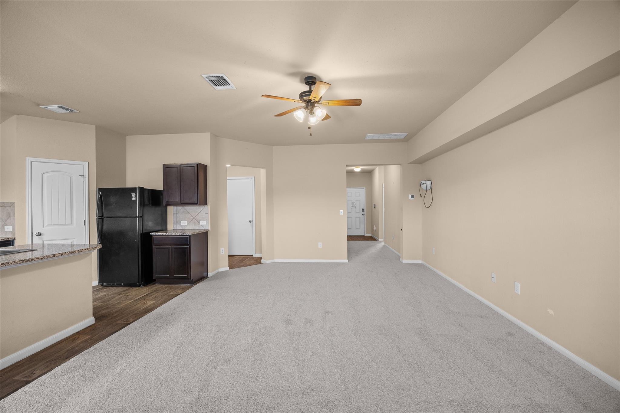 Residential in Manor 5