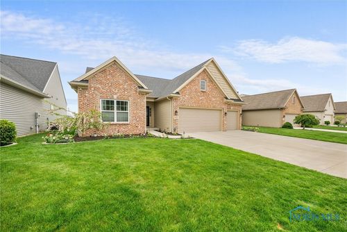 3902 Sanibel Dr, Sylvania, OH, 43560-8620 | Card Image