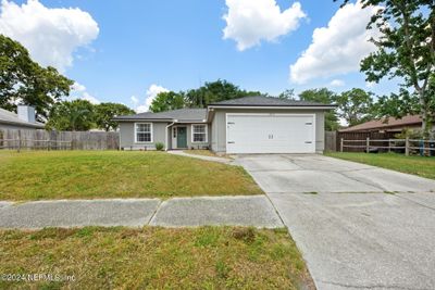 12413 Safeshelter Drive S, House other with 3 bedrooms, 2 bathrooms and null parking in Jacksonville FL | Image 2