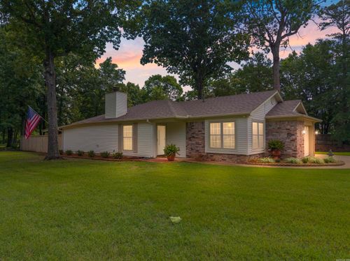 101 Rolling Oaks Dr, Maumelle, AR, 72113-6810 | Card Image