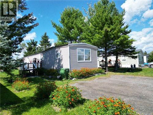 34 Leafwood Cres, Fredericton, NB, E3B6N8 | Card Image