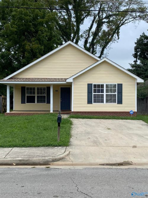 2904 Wilson Dr Nw, Huntsville, AL, 35816-3946 | Card Image