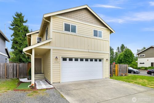 4125 Stonecrest Ln, Bellingham, WA, 98226-8064 | Card Image