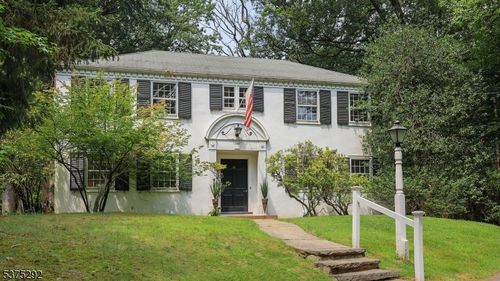 1045 Oak Ln, Plainfield, NJ, 07060-3429 | Card Image