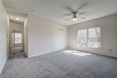 3301 N 103rd Ter, Kansas City, KS, 66109-5815 | Card Image