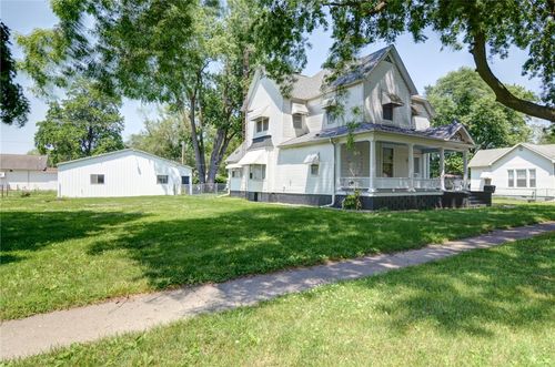319 N Macon St, Moweaqua, IL, 62550-1034 | Card Image