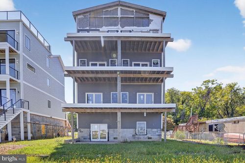 2710 6th St, SPARROWS POINT, MD, 21219-1664 | Card Image