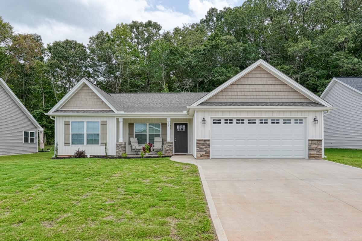 Caylee Way, Chesnee, SC 29323