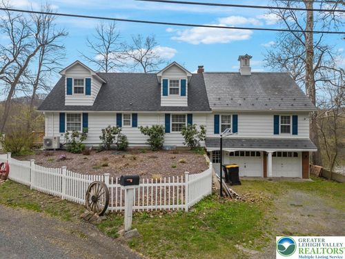 3325 River Rd, Mount Bethel, PA, 18343-6123 | Card Image