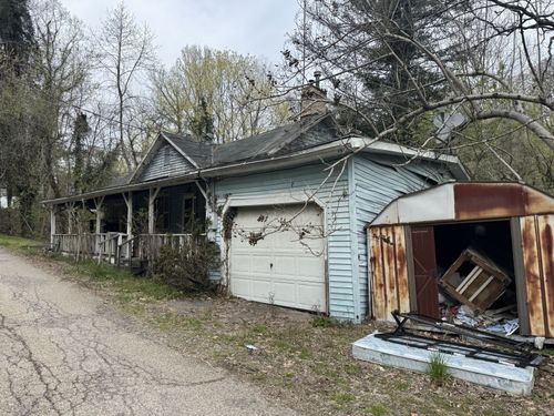 653 Osborne St, Pomeroy, OH, 45769-1027 | Card Image