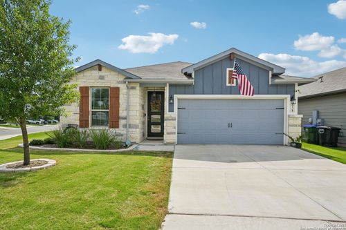 4938 Oxbow Bnd, Saint Hedwig, TX, 78152-0110 | Card Image
