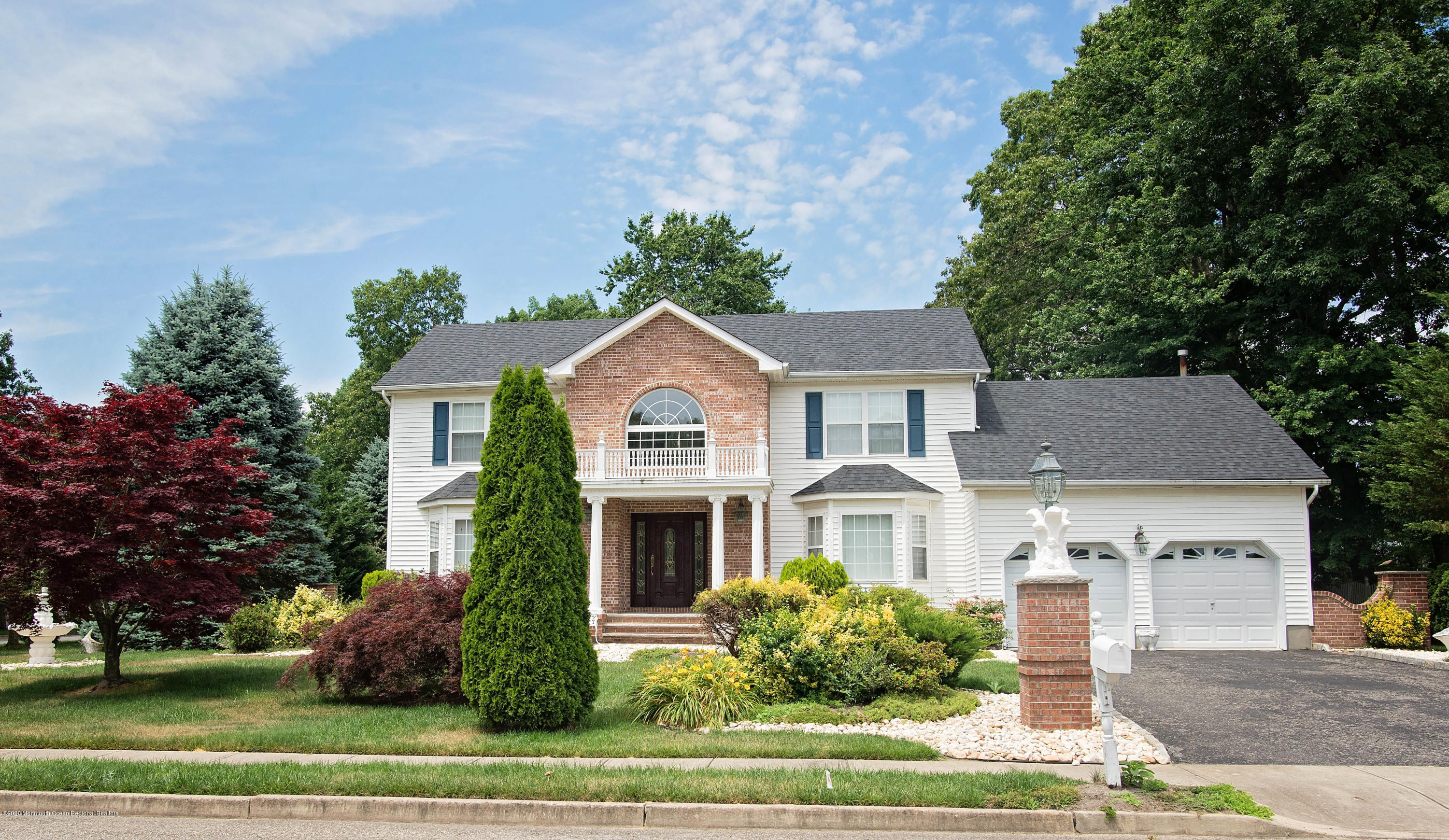 14 Yaffa Road, Inactive in Berkeley Zoocasa