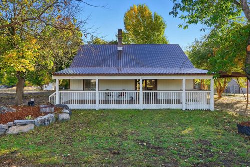 3015 E Center Rd, Mead, WA, 99021-9669 | Card Image