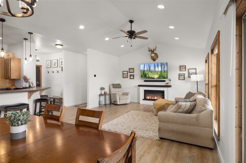 130 Fly Way, Kalispell, MT, 59901-1404 | Card Image