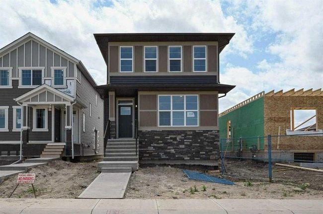 113 Midtown Close Sw, Home with 4 bedrooms, 3 bathrooms and 2 parking in Airdrie AB | Image 3