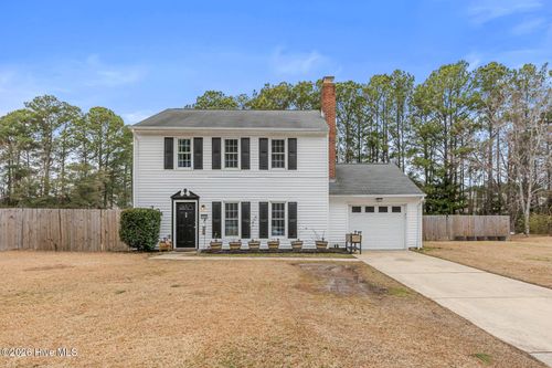 201 Valencia Ct, Jacksonville, NC, 28546-7305 | Card Image
