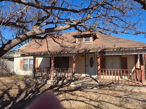 322 W Tennessee St, Floydada, TX, 79235-3347 | Card Image