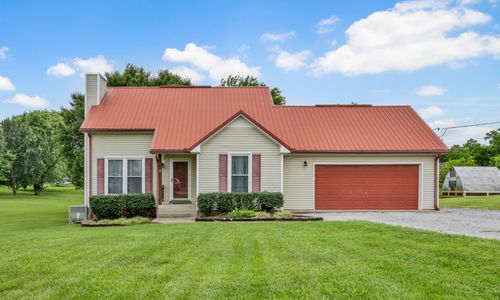 110 Sandis Ln, Palmyra, TN, 37142-1201 | Card Image