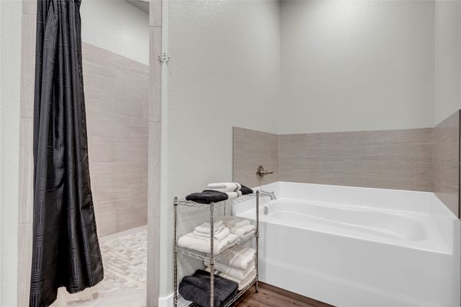 100 S Thomas Cv, House other with 4 bedrooms, 3 bathrooms and null parking in Burnet TX | Image 13