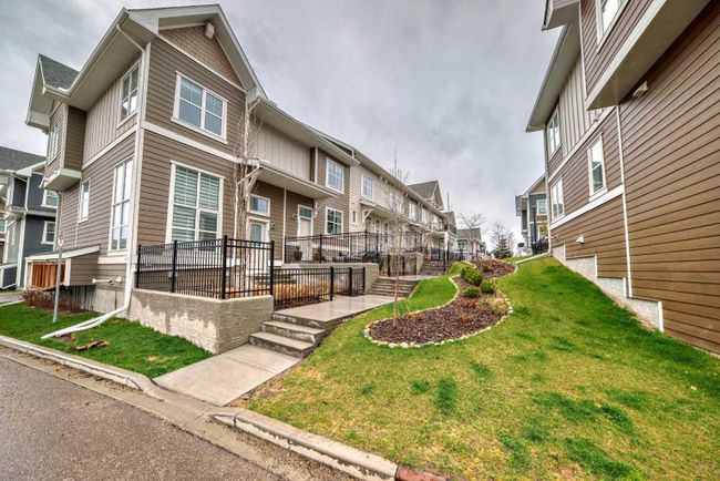 625 Cranbrook Walk Se, Home with 2 bedrooms, 2 bathrooms and 2 parking in Calgary AB | Image 1