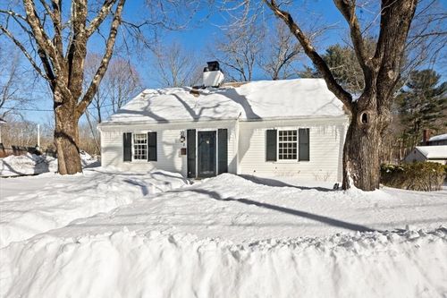 2 Woodbine Ln, Hingham, MA, 02043-2006 | Card Image