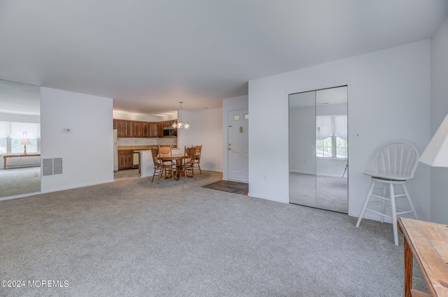 Open floor plan | Image 4