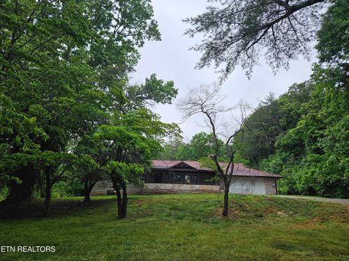 325 Vernal Drive, Harriman, TN, 37748 | Card Image