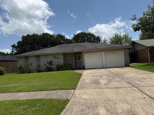 7431 Water Park Ln, Houston, TX, 77086-2638 | Card Image