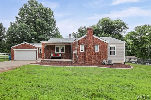 813 Oran St, Collinsville, IL, 62234-5229 | Card Image