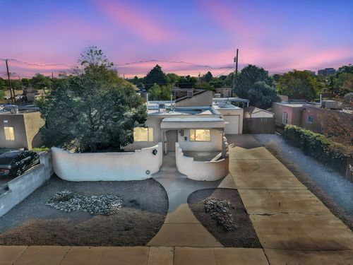 2430 Palomas Dr Ne, Albuquerque, NM, 87110-4036 | Card Image