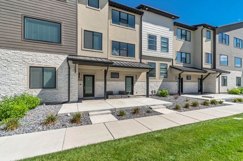 487 S 900 W, American Fork, UT, 84003-5651 | Card Image