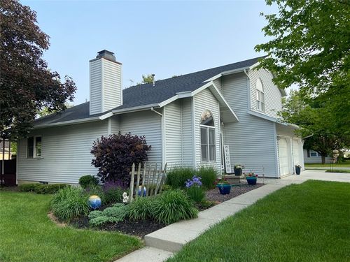 303 N Dazey St, Findlay, IL, 62534-3019 | Card Image