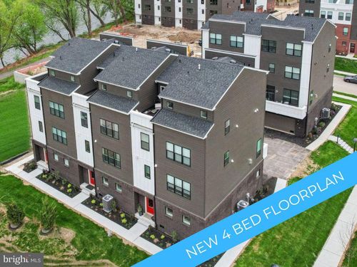 56o-956 Riverplace Dr, CONSHOHOCKEN, PA, 19428-2471 | Card Image