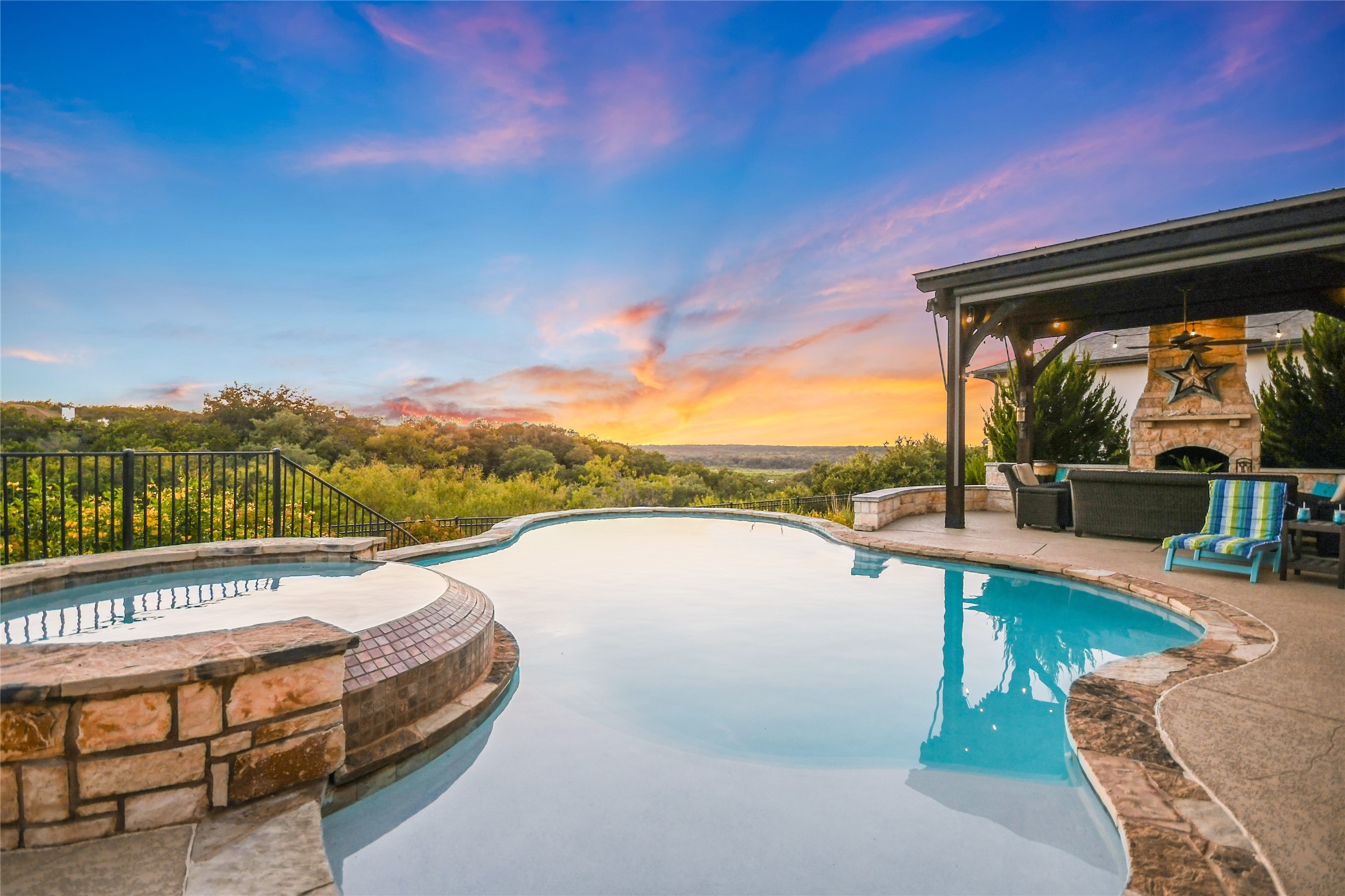 Wesley Ridge Dr, Spicewood, TX 78669