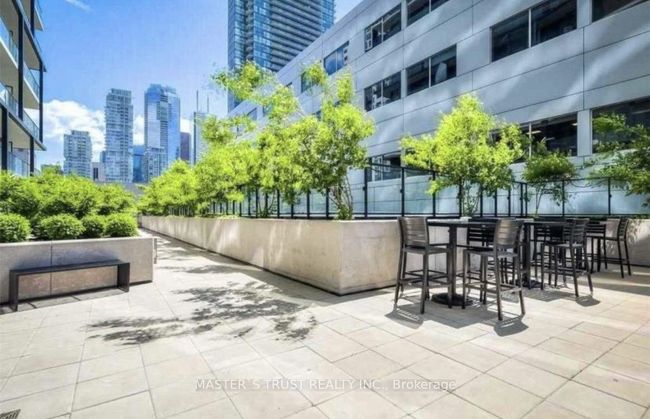 809 - 125 Peter St, Condo with 2 bedrooms, 1 bathrooms and 1 parking in Toronto ON | Image 16