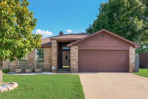 103 Comfort Ct, Waxahachie, TX, 75165-6158 | Card Image