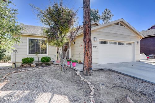 1101 S Milton Ave, Prescott, AZ, 86303-7811 | Card Image