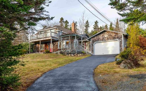 310 Hillside Dr, Boutiliers Point, NS, B3Z1W8 | Card Image