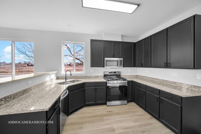 2450 Geneva Ln, House other with 5 bedrooms, 4 bathrooms and 6 parking in Montgomery IL | Image 13
