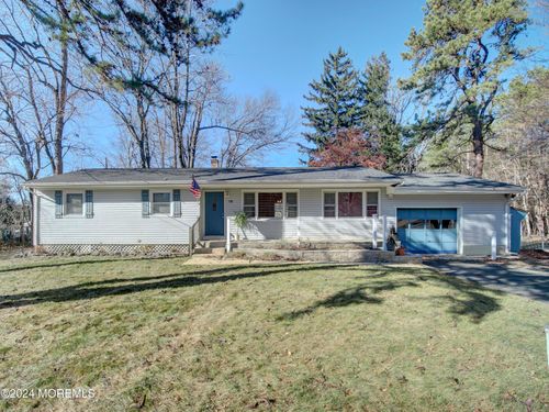 18 Blue Spruce Dr, Jackson, NJ, 08527-3301 | Card Image