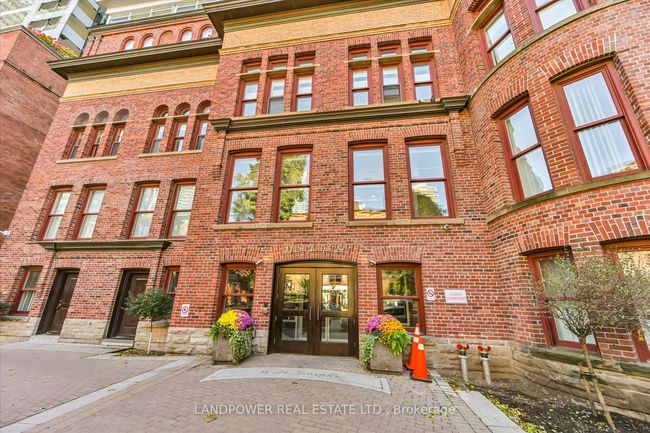 1105 - 11 St Joseph St, Condo with 1 bedrooms, 1 bathrooms and null parking in Toronto ON | Image 16